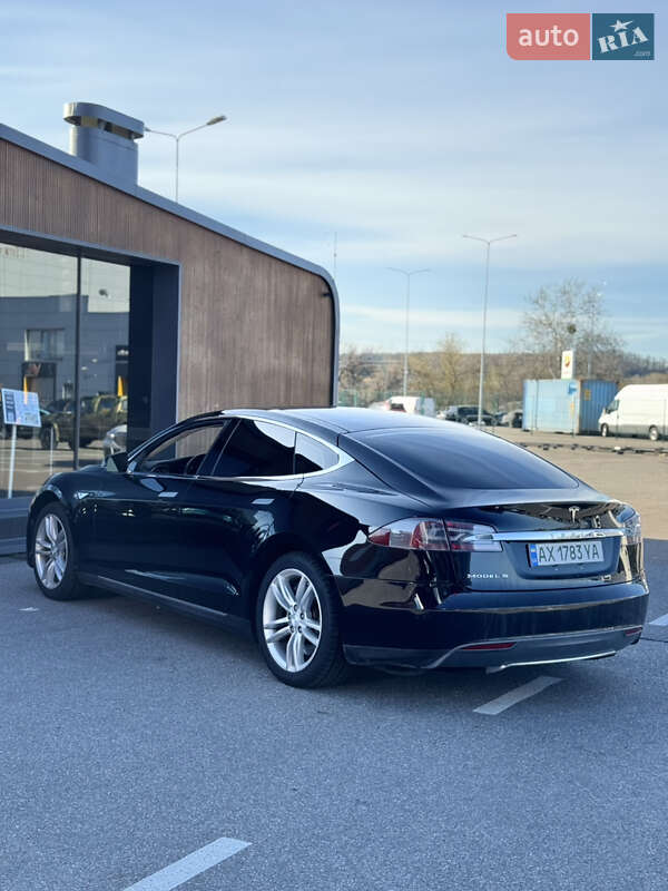Ліфтбек Tesla Model S 2012 в Києві