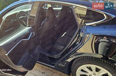 Лифтбек Tesla Model S 2017 в 