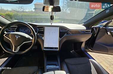 Лифтбек Tesla Model S 2017 в 