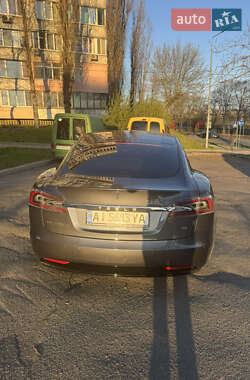 Лифтбек Tesla Model S 2017 в 
