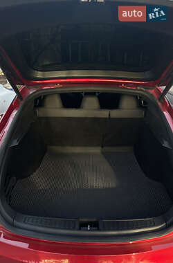Лифтбек Tesla Model S 2016 в 