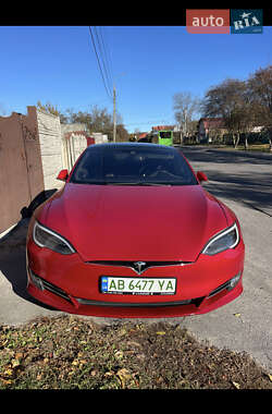 Лифтбек Tesla Model S 2016 в 