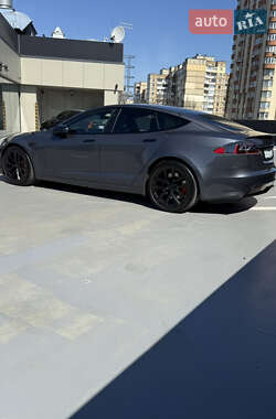 Лифтбек Tesla Model S 2021 в 