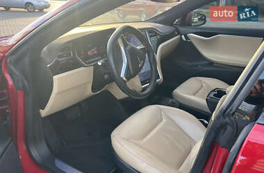 Лифтбек Tesla Model S 2016 в 