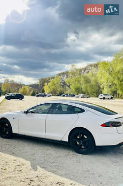 Лифтбек Tesla Model S 2013 в 