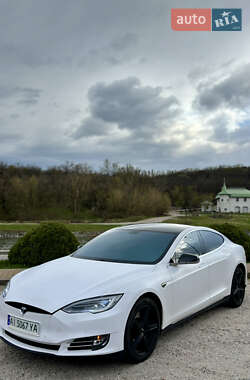 Лифтбек Tesla Model S 2013 в 