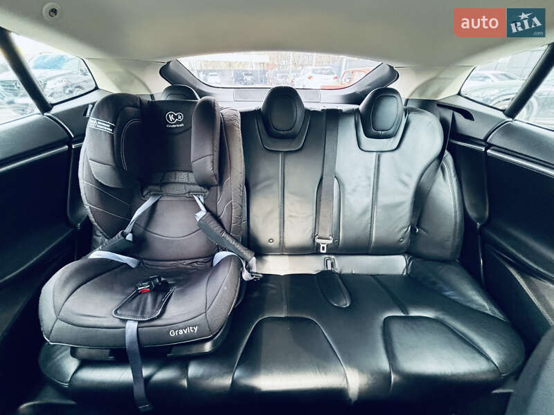 Лифтбек Tesla Model S 2013 в Днепре фото 25 Лифтбек Tesla Model S 2013 в Днепре