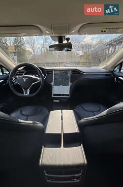 Лифтбек Tesla Model S 2013 в 