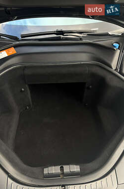 Лифтбек Tesla Model S 2013 в 