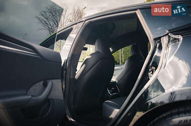 Лифтбек Tesla Model S 2021 в 