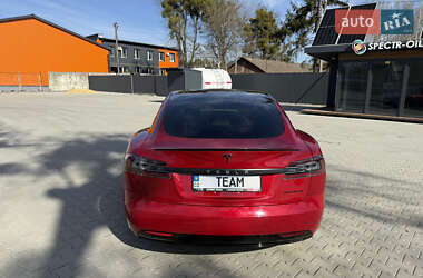 Лифтбек Tesla Model S 2017 в 
