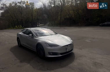 Лифтбек Tesla Model S 2018 в 