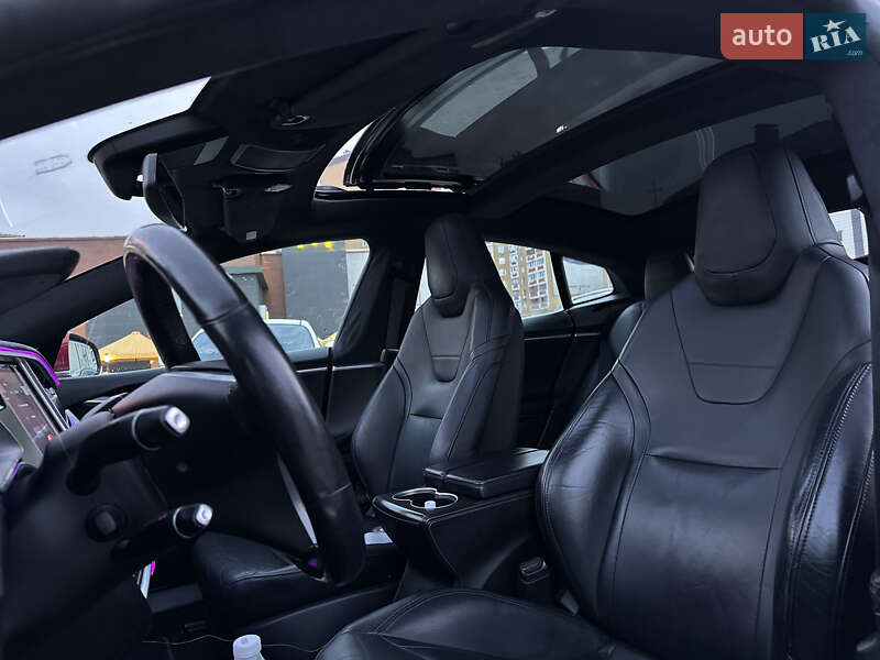 Ліфтбек Tesla Model S 2015 в Києві