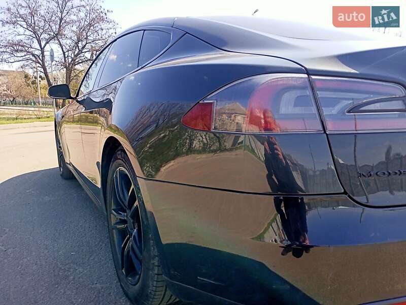 Лифтбек Tesla Model S 2013 в Харькове