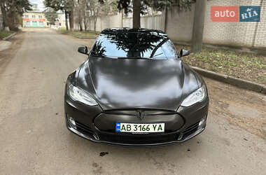 Лифтбек Tesla Model S 2014 в 