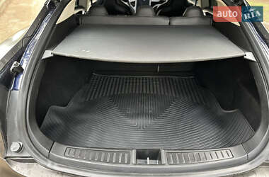 Лифтбек Tesla Model S 2014 в 