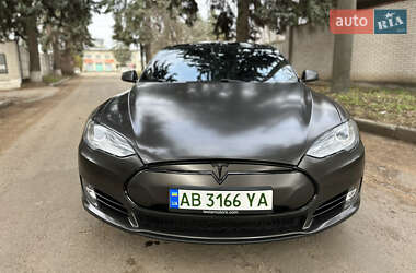 Лифтбек Tesla Model S 2014 в 
