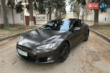 Лифтбек Tesla Model S 2014 в 