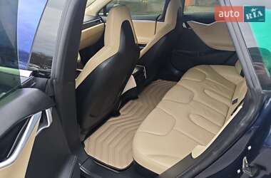 Лифтбек Tesla Model S 2014 в 