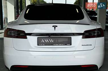 Ліфтбек Tesla Model S 2020 в 