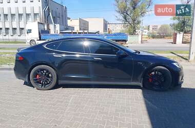 Лифтбек Tesla Model S 2014 в Днепре