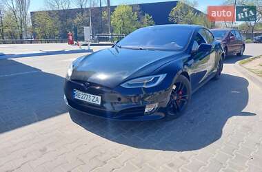 Лифтбек Tesla Model S 2014 в Днепре