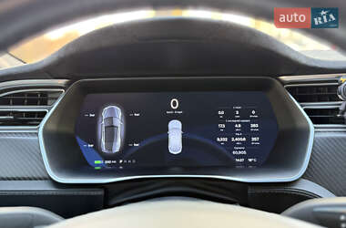 Лифтбек Tesla Model S 2017 в 