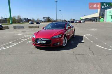 Лифтбек Tesla Model S 2014 в 
