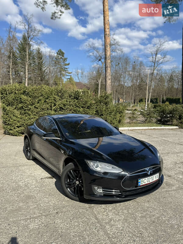 Ліфтбек Tesla Model S 2014 в Шепетівці