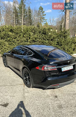 Лифтбек Tesla Model S 2014 в 