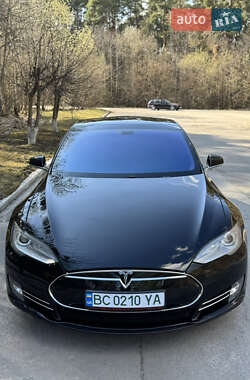 Лифтбек Tesla Model S 2014 в 
