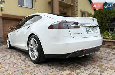 Ліфтбек Tesla Model S 2015 в 