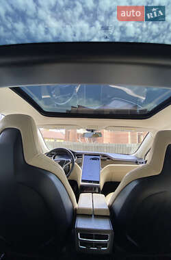 Ліфтбек Tesla Model S 2013 в 