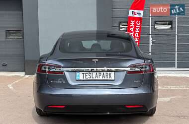 Лифтбек Tesla Model S 2018 в 