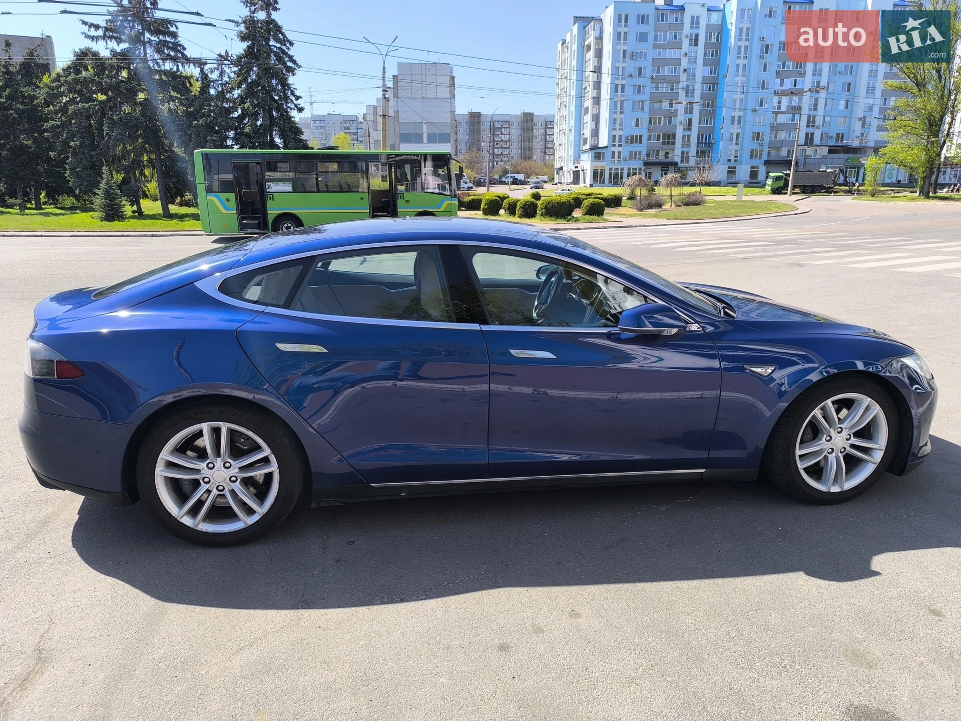 2015 Tesla Model S - мініатюра 3