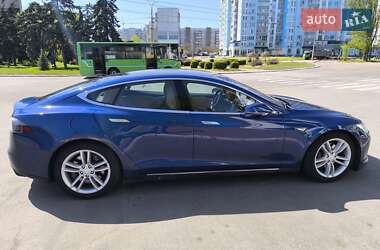 Ліфтбек Tesla Model S 2015 в 