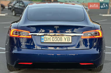Лифтбек Tesla Model S 2016 в 