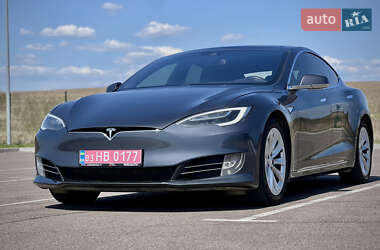Ліфтбек Tesla Model S 2016 в 