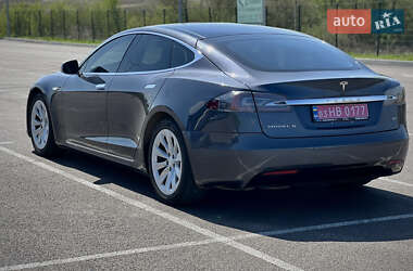 Ліфтбек Tesla Model S 2016 в 