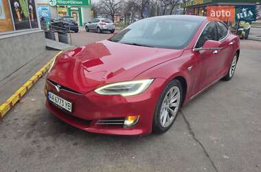Лифтбек Tesla Model S 2017 в 