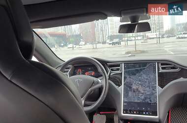 Лифтбек Tesla Model S 2017 в 