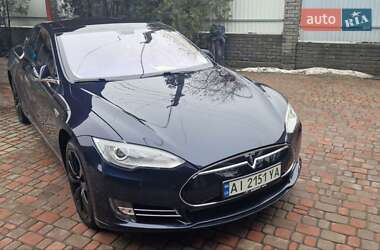 Лифтбек Tesla Model S 2014 в 