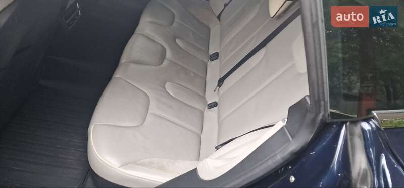 Лифтбек Tesla Model S 2014 в Киеве