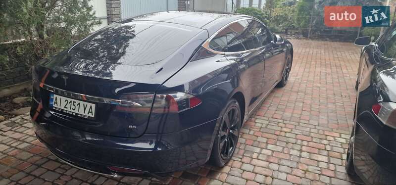 Лифтбек Tesla Model S 2014 в Киеве