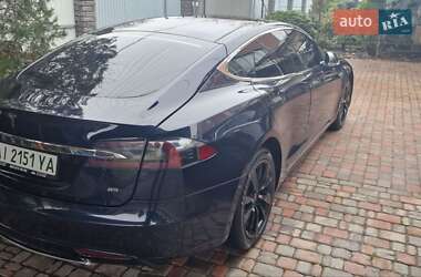 Лифтбек Tesla Model S 2014 в 