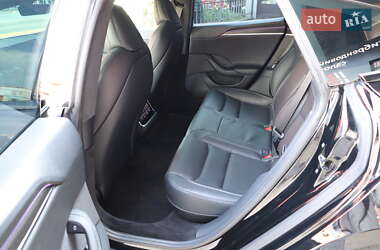 Лифтбек Tesla Model S 2021 в 