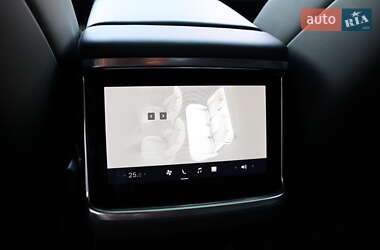 Лифтбек Tesla Model S 2021 в 