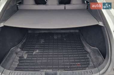 Лифтбек Tesla Model S 2017 в 