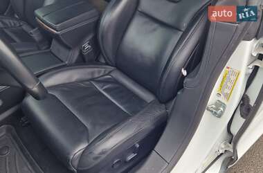 Лифтбек Tesla Model S 2017 в 