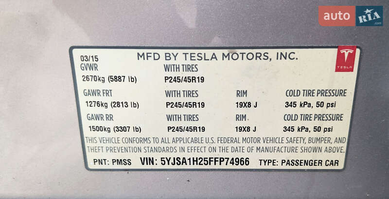 Лифтбек Tesla Model S 2015 в Киеве фото 34 Лифтбек Tesla Model S 2015 в Киеве